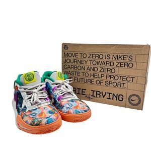NEW Nike Kyrie 8 GO Basketball‎ Shoes Kids Youth 6Y Light Bone Yellow Strike
